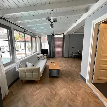 Talles Suit Hotel Çeşme